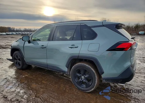 2019 Toyota Rav4 Xle z USA, uszkodzony, nr VIN JTMP1RFV1KJ003389